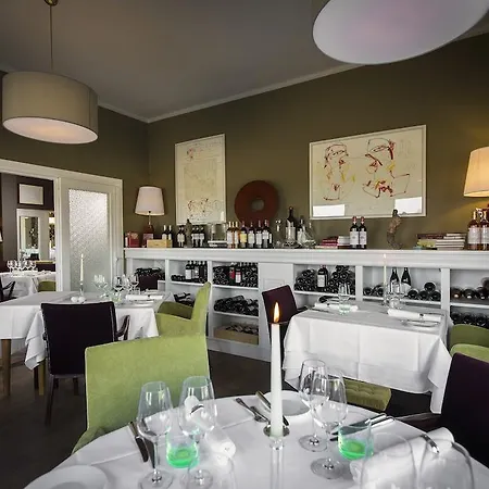 Mezzo Restaurant & Kamers 3* Braamt